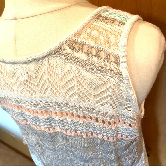 SAY WHAT crochet sweater vest in cream and pastels with fringe Boho fringe - Picture 4 of 14